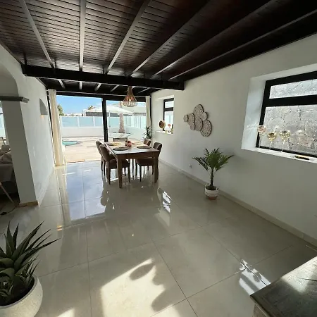 וילה New In Playa Blanca, Lanzarote -adults Only- פלאיה בלנקה